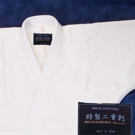 Aikido Gi Iwata Doble Capa Especial con costura